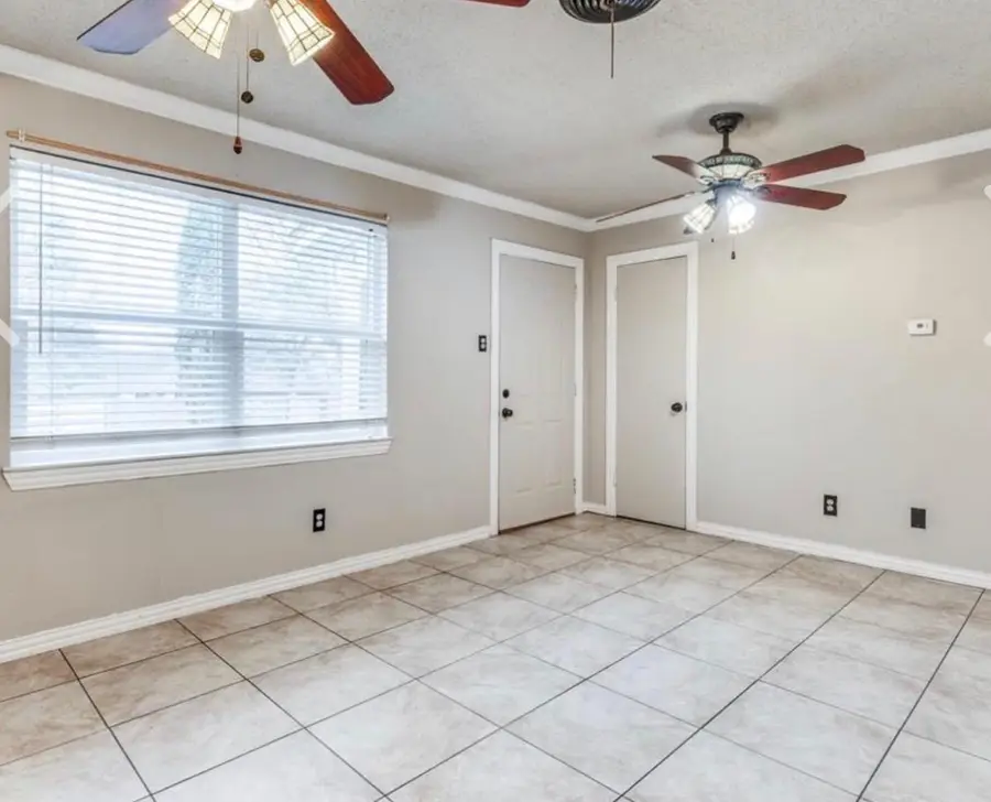 4744 Richard St, Forest Hill, TX 76119 - #2