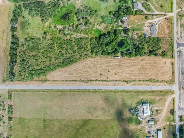 6399 Taylorsville Rd, Dale, TX 78616