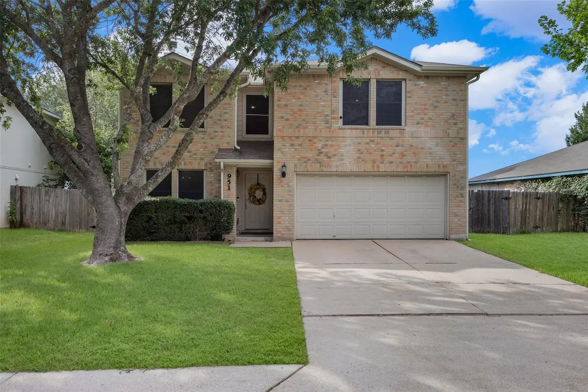 951 Brandi Cir, Kyle, TX 78640 - #1
