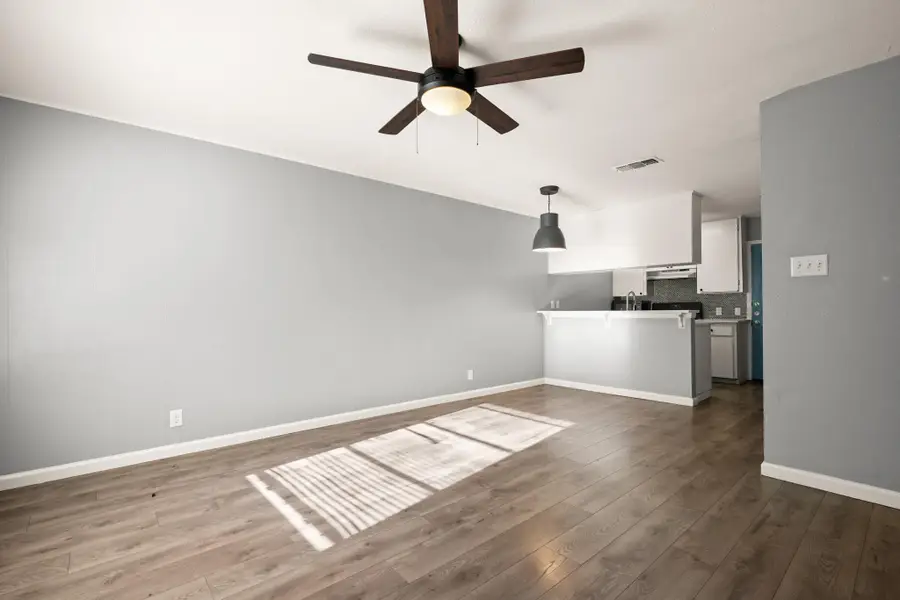 838 N Meadows Dr, Austin, TX 78758 - #3