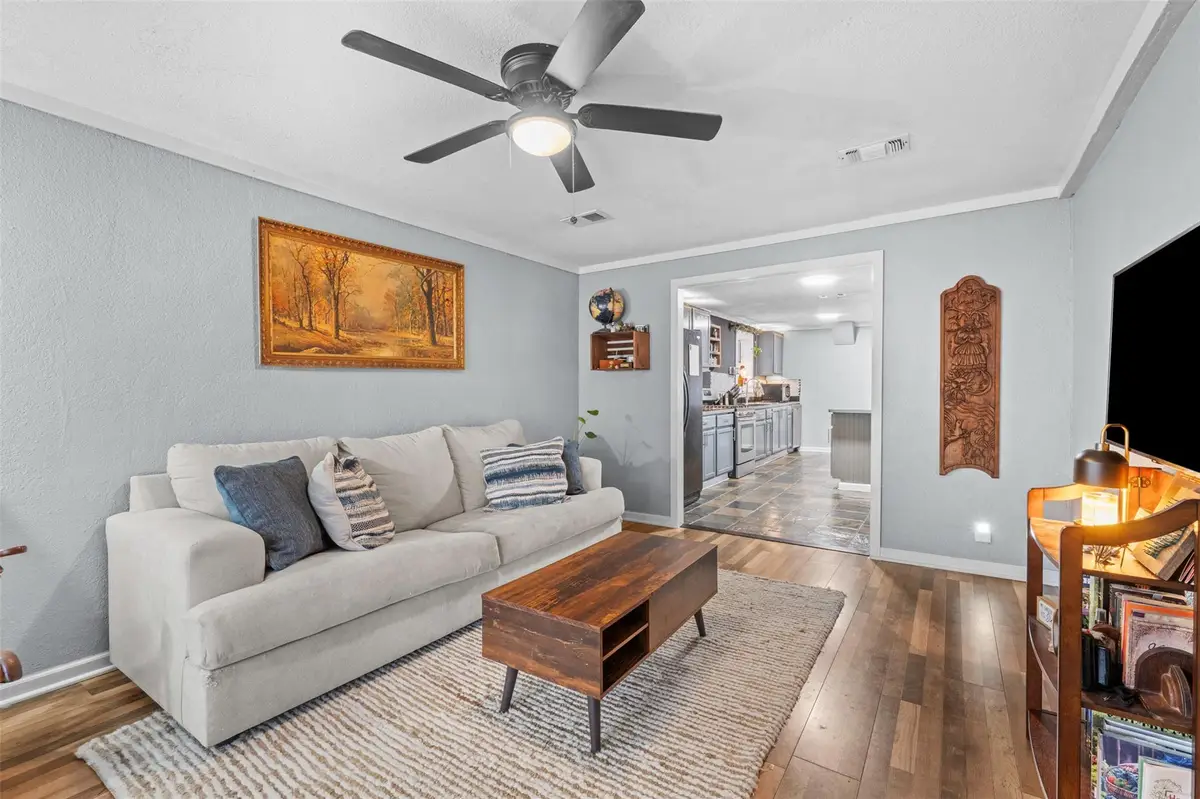 724 Scarbrough St, Rockdale, TX 76567 - #1