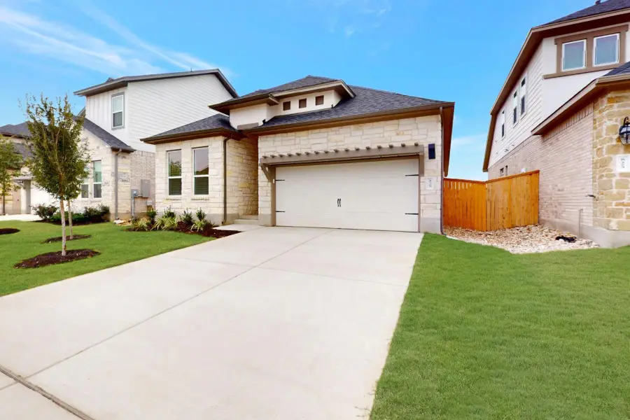 829 Beaverton Dr, Leander, TX 78641 - Image #2