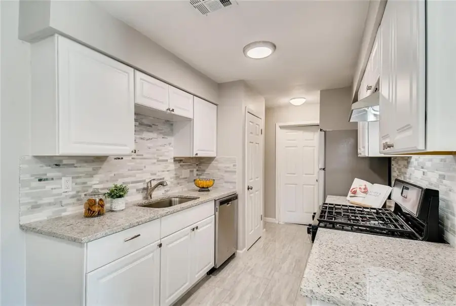 5009 Mashie Cv, Austin, TX 78744 - Image #2