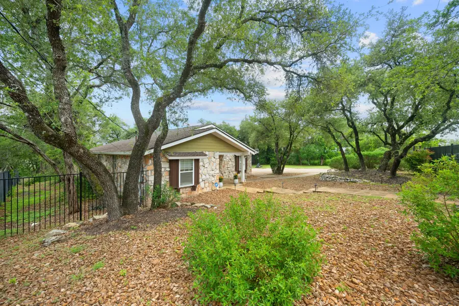 1211 Falcon Ledge Dr, Austin, TX 78746 - #3