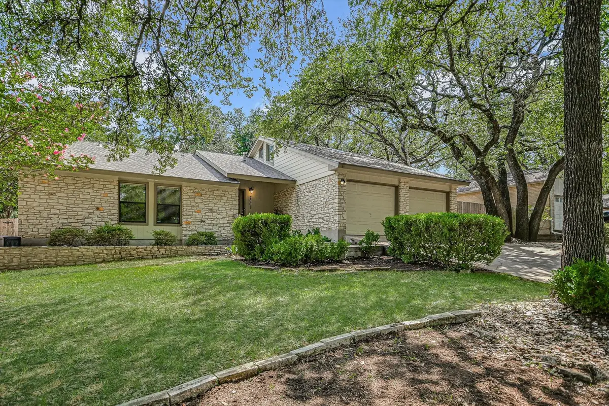7001 Narrow Oak Trl, Austin, TX 78759 - #1