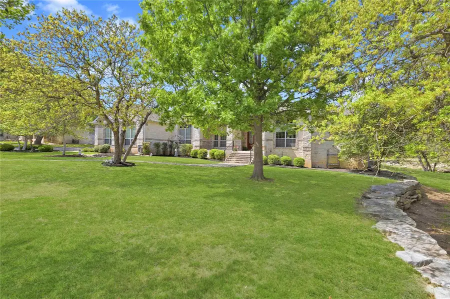 205 W Majestic Oak Ln, Georgetown, TX 78633 - #2