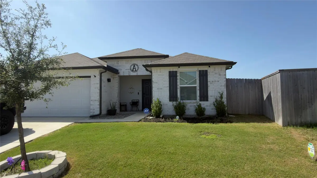 908 Gerardia Ct, Seguin, TX 78155 - #1