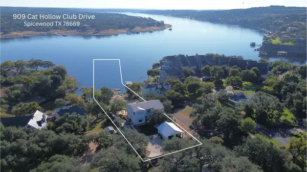 909 Cat Hollow Club Dr, Spicewood, TX 78669