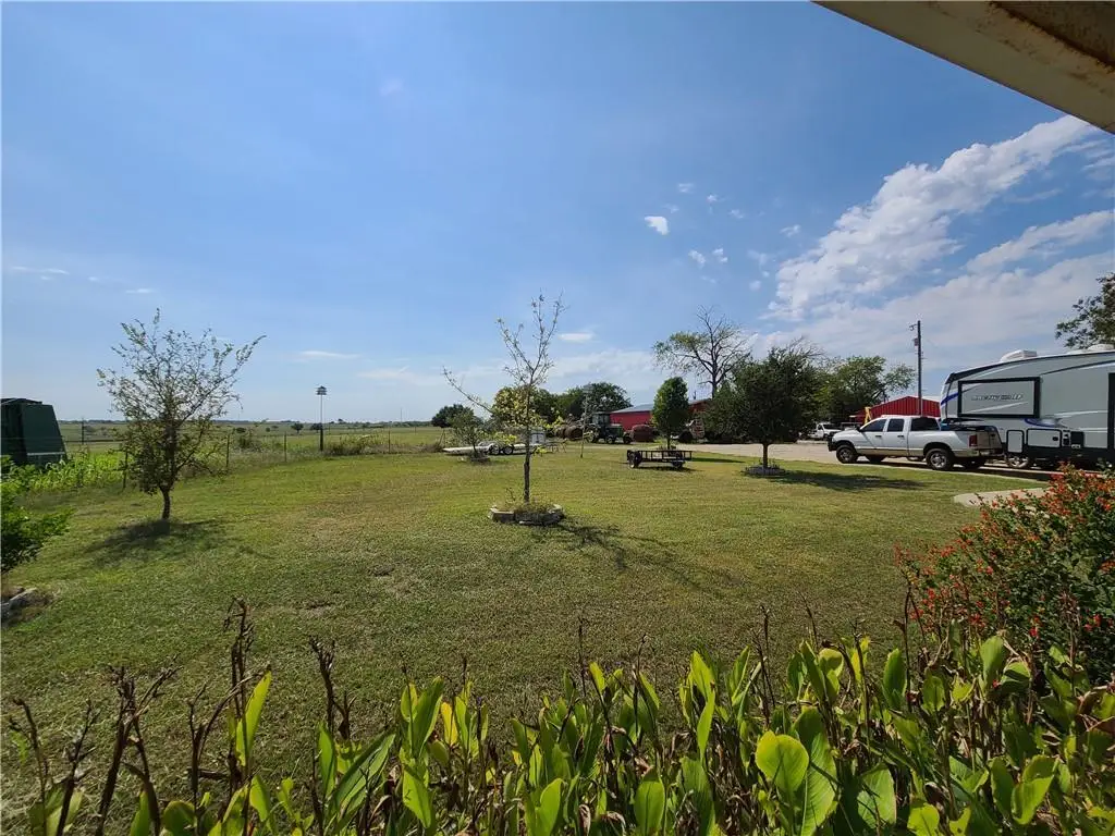 609 County Road 420, Taylor, TX 76574 - Image #1