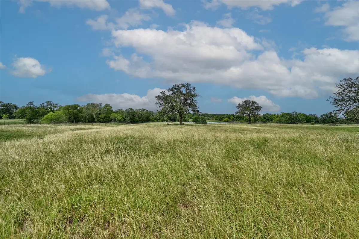 124 Sunny Day Dr, Red Rock, TX 78662 - Image #1