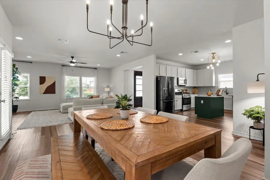8915 Looksee Ln, Austin, TX 78744 - #2