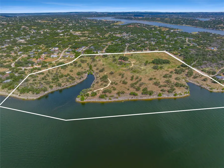 1902 Patriot Dr, Lago Vista, TX 78645 - #2