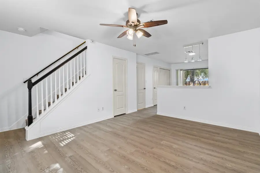 11901 Swearingen Dr #110, Austin, TX 78758 - Image #3