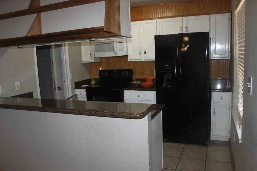 1504 Lakeview Dr, Lockhart, TX 78644 - Image #3