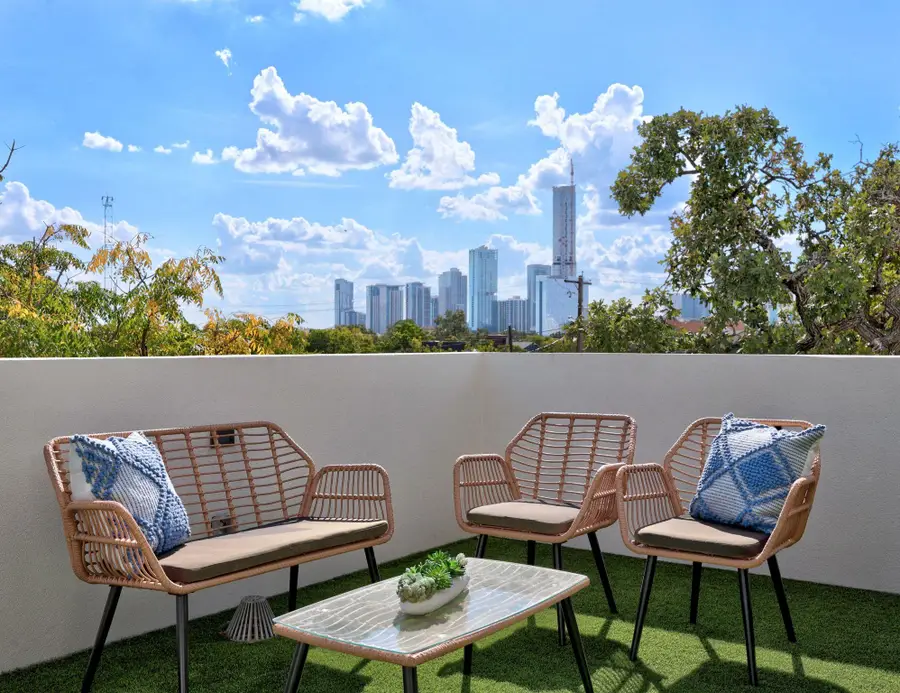 1175 Navasota St #2, Austin, TX 78702 - Image #3