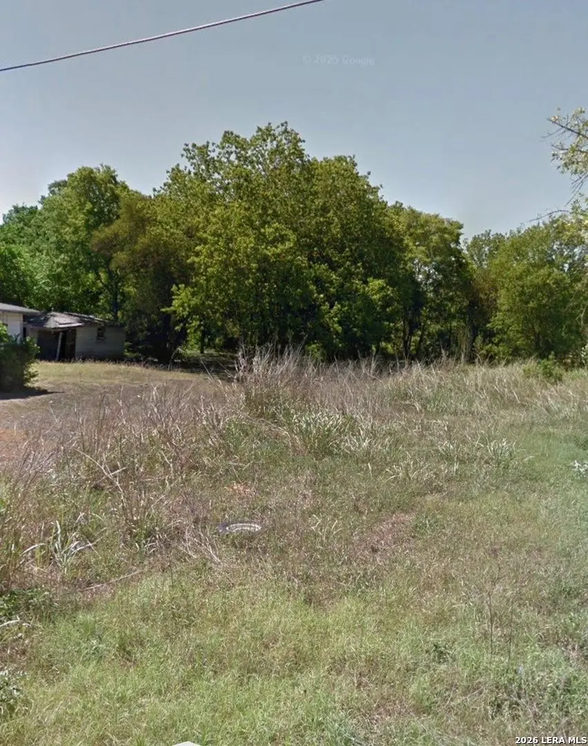 737 Newton Ave, Seguin, TX 78155 - #2