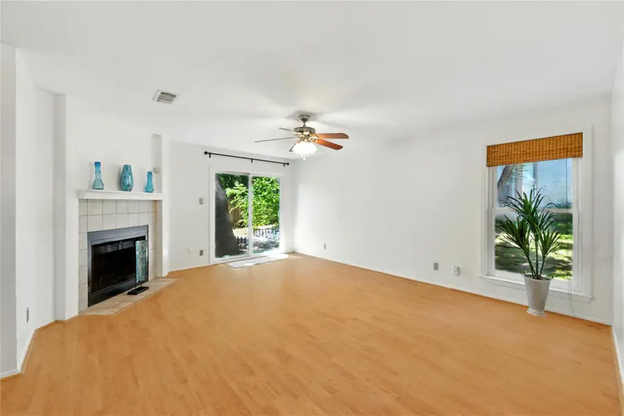 2105 Kirksey Dr #B, Austin, TX 78741 - #3