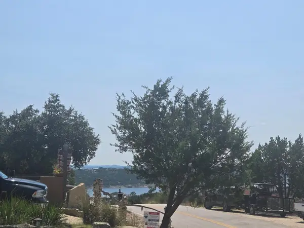 3301 Constitution Dr, Lago Vista, TX 78645