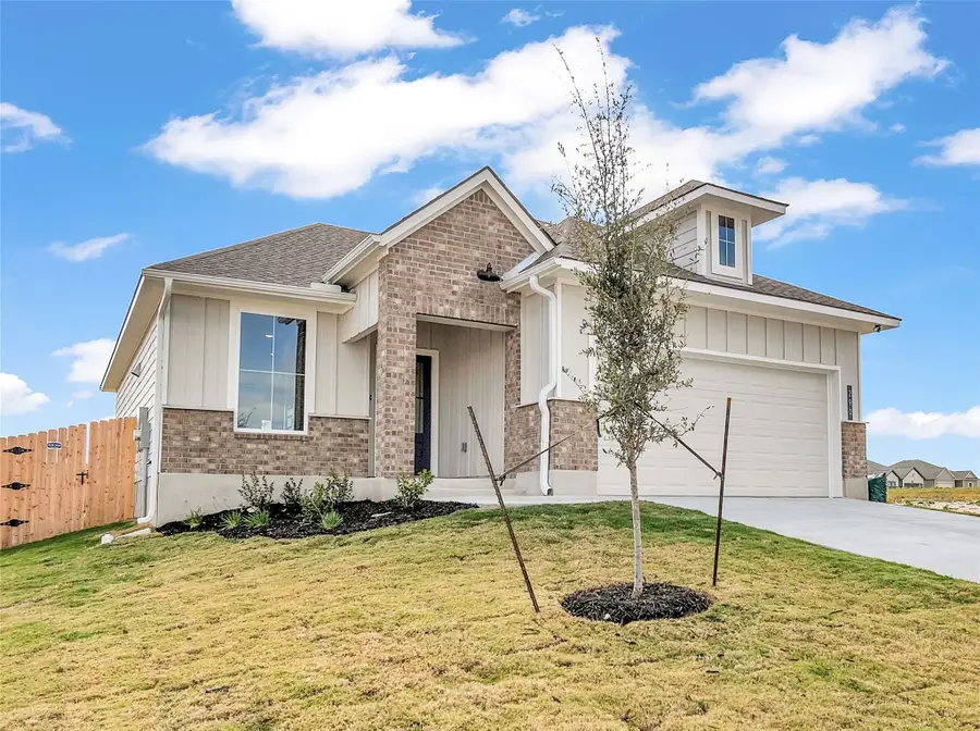 290 Boatright Blvd, Jarrell, TX 76537 - Image #2