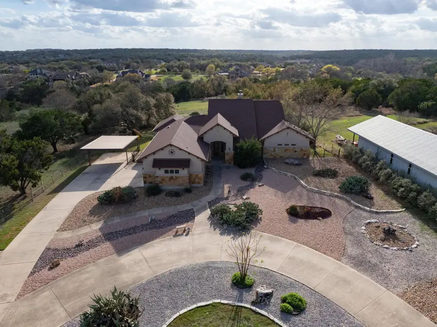 204 Skyline Rd, Georgetown, TX 78628 - #2