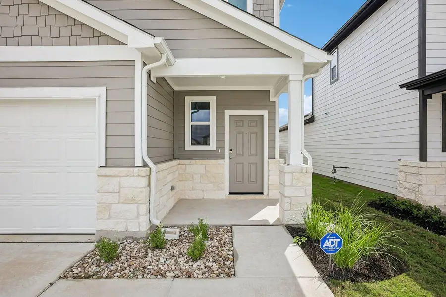 143 Hornet St, Elgin, TX 78621 - #2