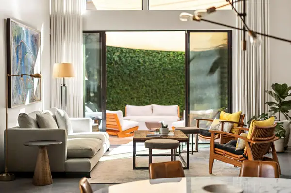 2411 Euclid Ave #A, Austin, TX 78704