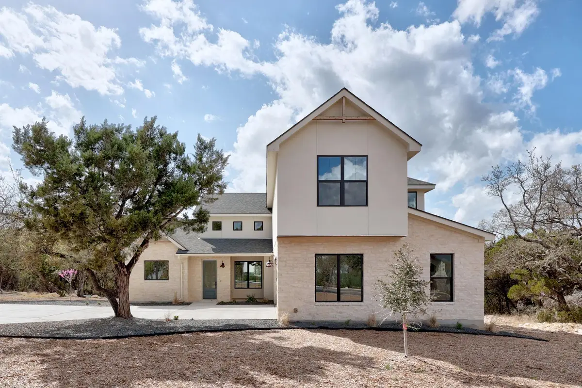 9504 Harbor Dr, Jonestown, TX 78645 - #1