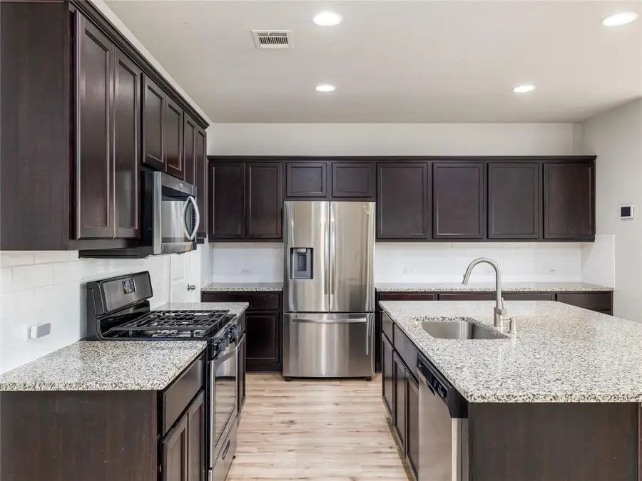 121 Struss Dr, Georgetown, TX 78626 - Image #3