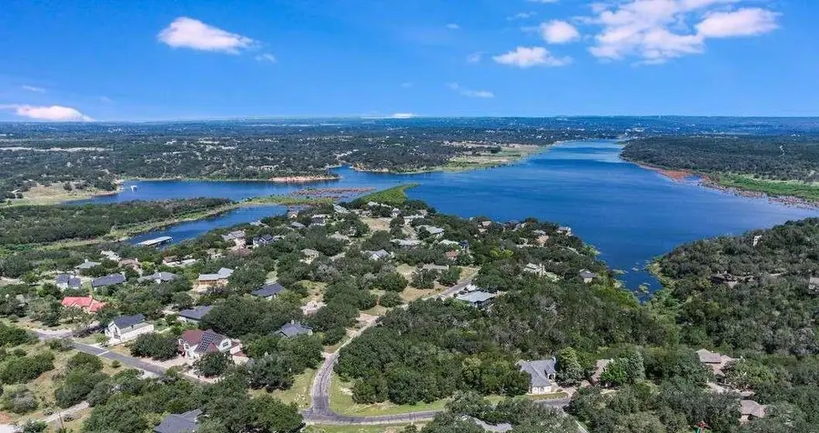 325 Kendall Rd, Spicewood, TX 78669 - #2