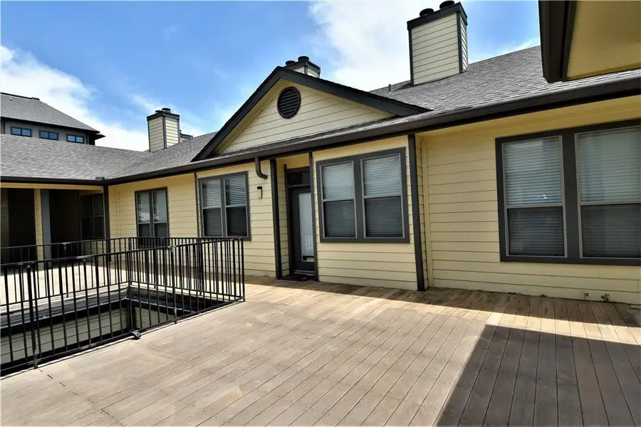 914 W 26th St #304, Austin, TX 78705 - Image #2