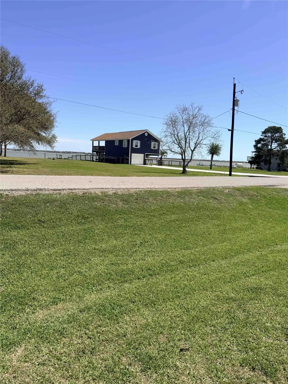 1912 Bayview Dr, Palacios, TX 77465 - #1