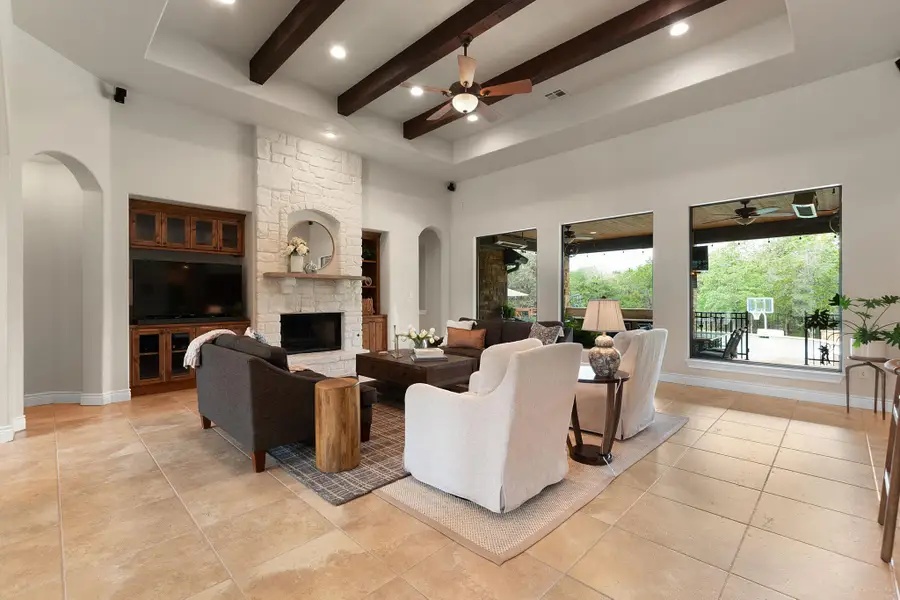 110 Valley View Dr, Bastrop, TX 78602 - #3