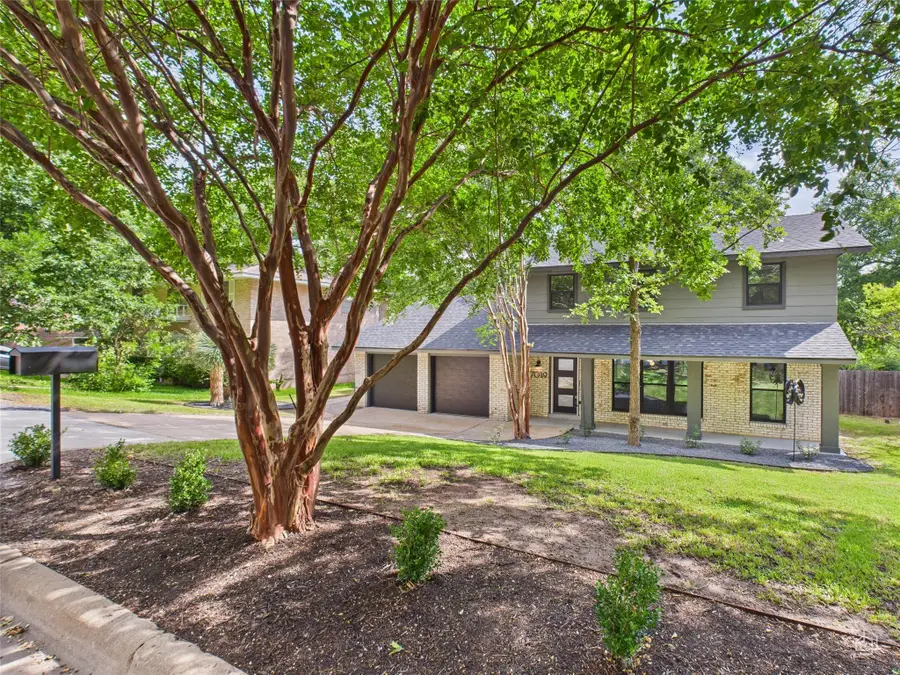 7019 Creighton Ln, Austin, TX 78723 - Image #2