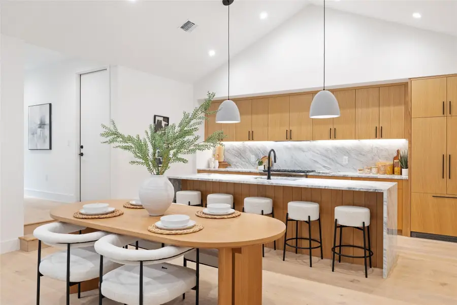 2611 Oak Crest Ave #B, Austin, TX 78704 - #3