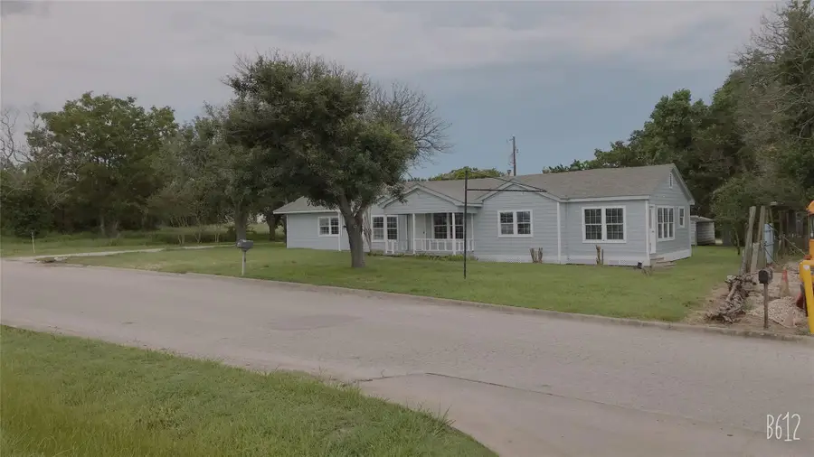 112 Eloise St, Caldwell, TX 77836 - #3