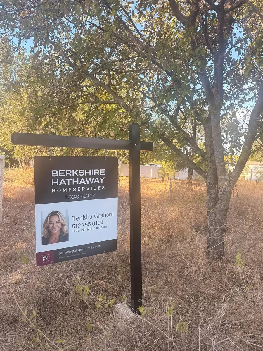 540 Driftwood Ln, Cottonwood Shores, TX 78657 - #2