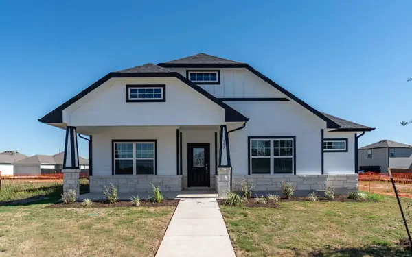 337 Yosemite Dr, Kyle, TX 78640