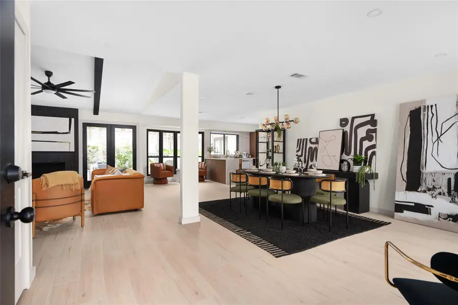 2209 Forest Bend Dr, Austin, TX 78704 - Image #3