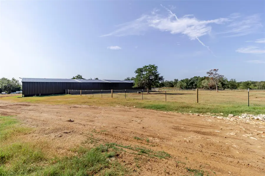 2015 Tx-21, Paige, TX 78659 - #3