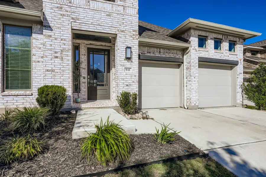 941 Rabbit Brush Rd, Leander, TX 78641 - Image #3