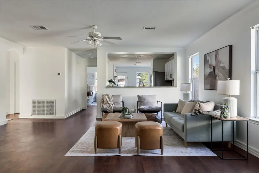 109 Brooke St, Hutto, TX 78634 - #3