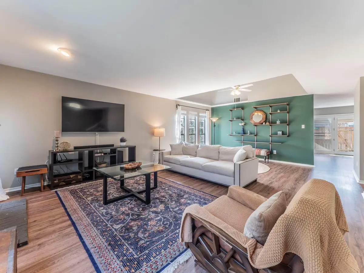 2110 Morley Dr, Austin, TX 78752 - Image #1