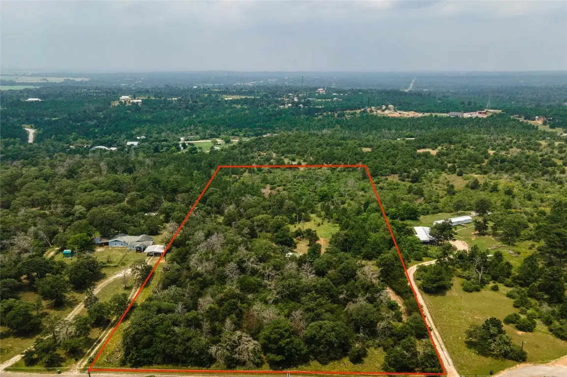 330 Powell Rd, Smithville, TX 78957 - Image #1