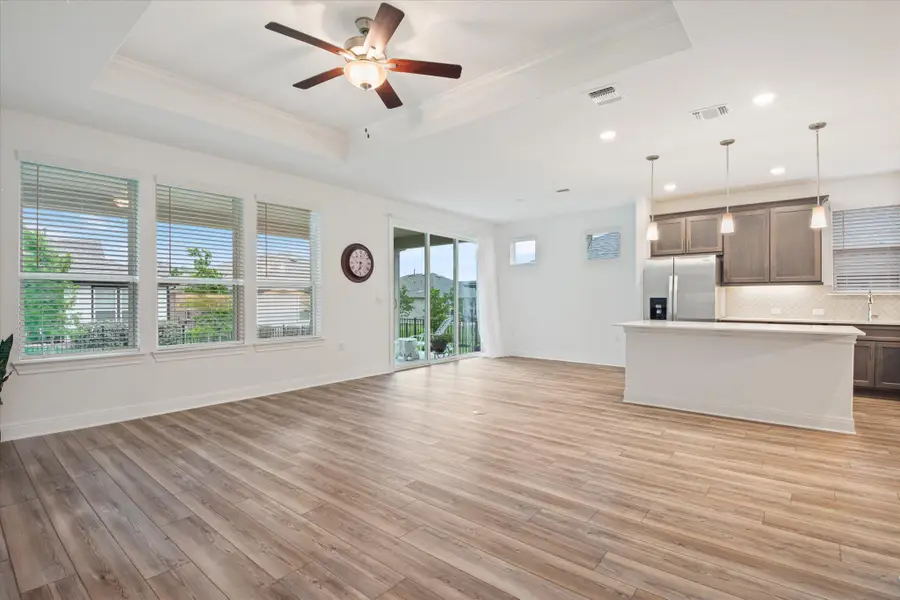 210 Bellows St, Georgetown, TX 78633 - #3