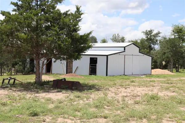 1220 Brushy Branch Rd, Lockhart, TX 78644