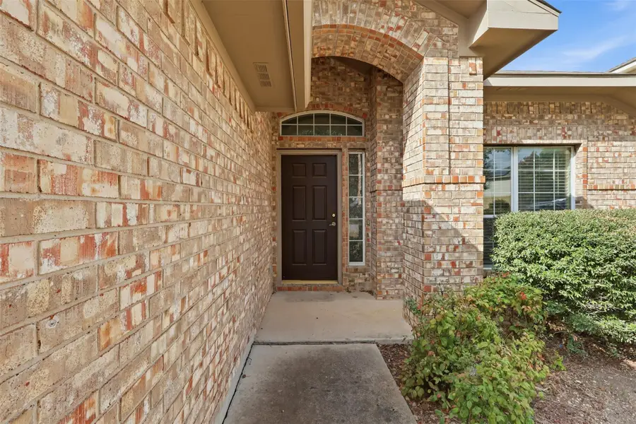 123 Aguilar Dr, Hutto, TX 78634 - Image #2