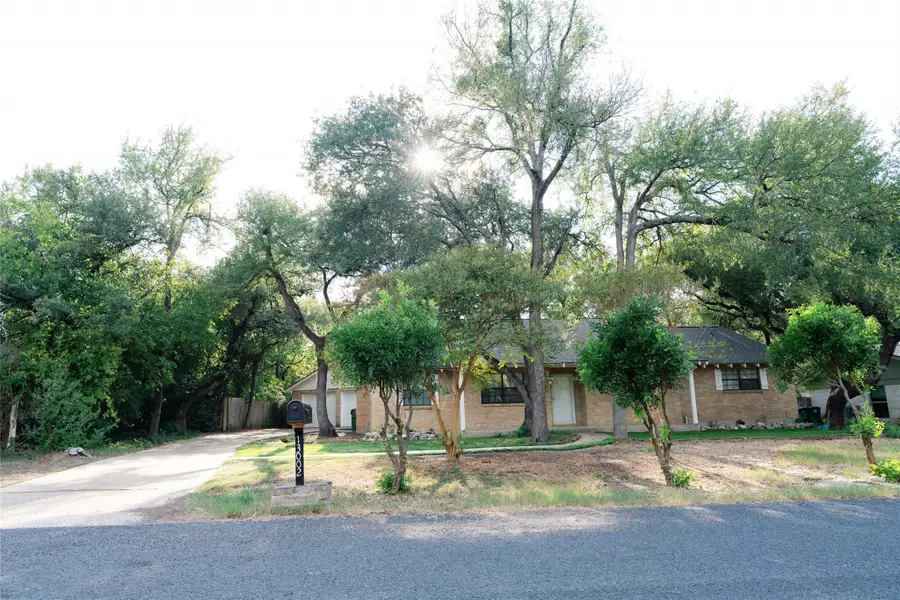 13002 Cedarhurst Cir, Austin, TX 78729 - Image #3