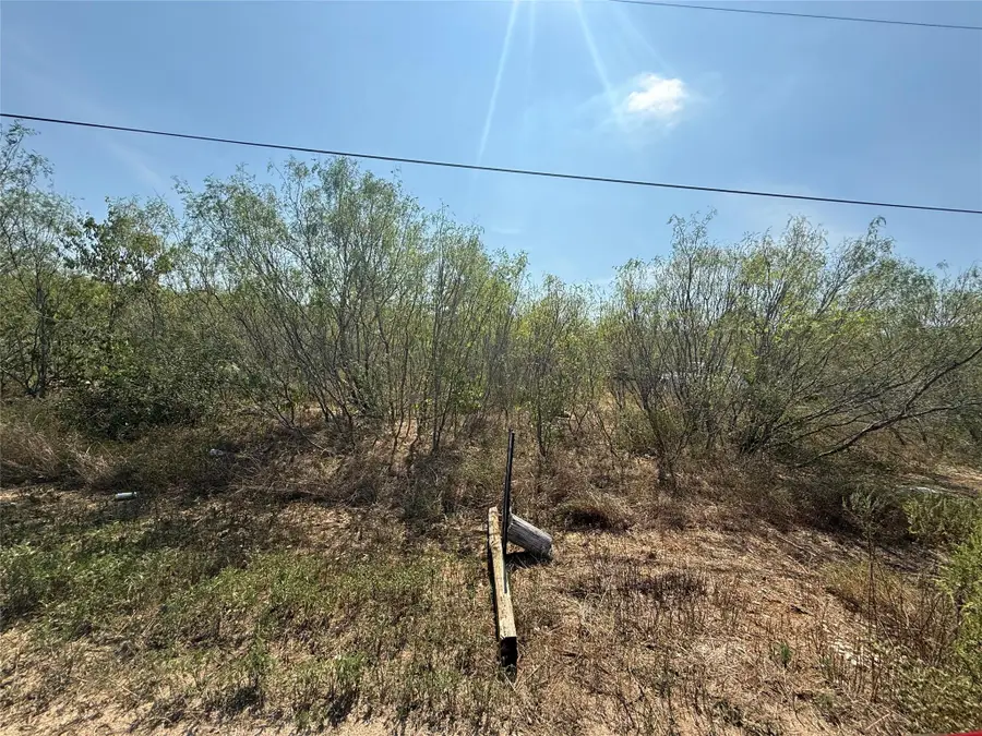 200 Reata Ranch Rd, Lockhart, TX 78644 - #3