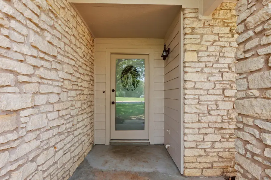 1102 Dunman Dr, Georgetown, TX 78628 - #3