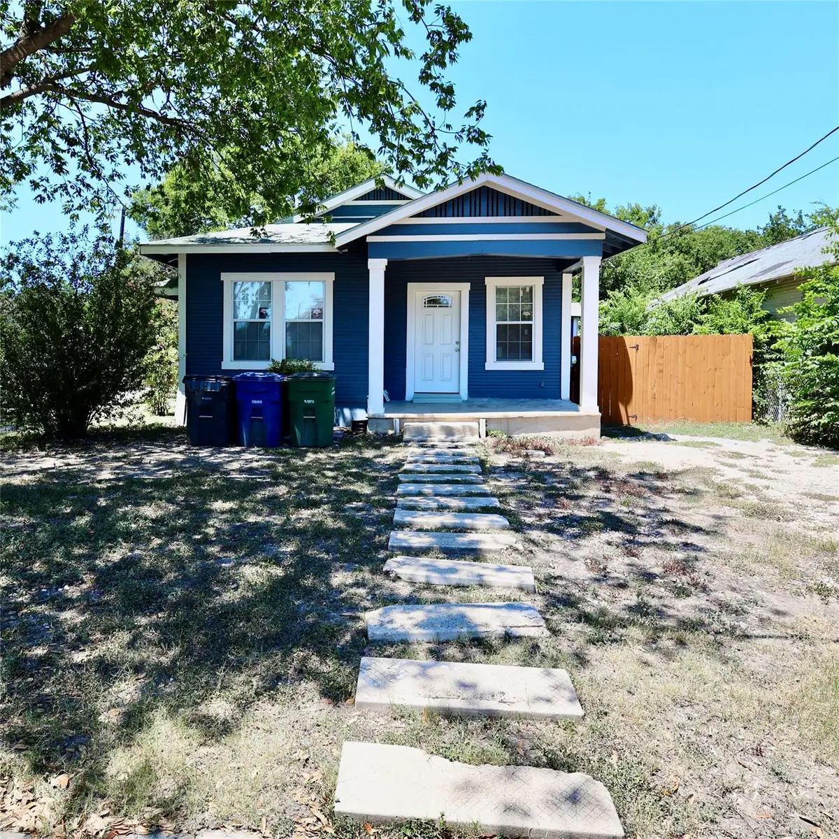2323 W Salinas St, San Antonio, TX 78207 - #1